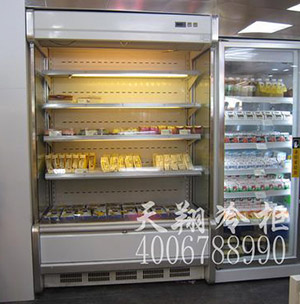 彩坊西饼屋冷柜-蛋糕柜-牛奶冷柜-饮料柜-面包柜工程案例